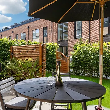 4 Bedroom Cozy In S Copenaghen