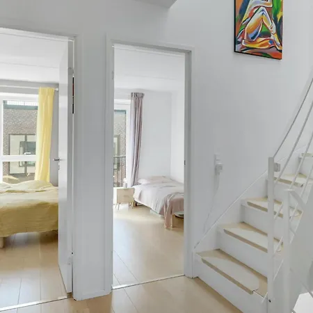 4 Bedroom Cozy In S Hébergement de vacances *