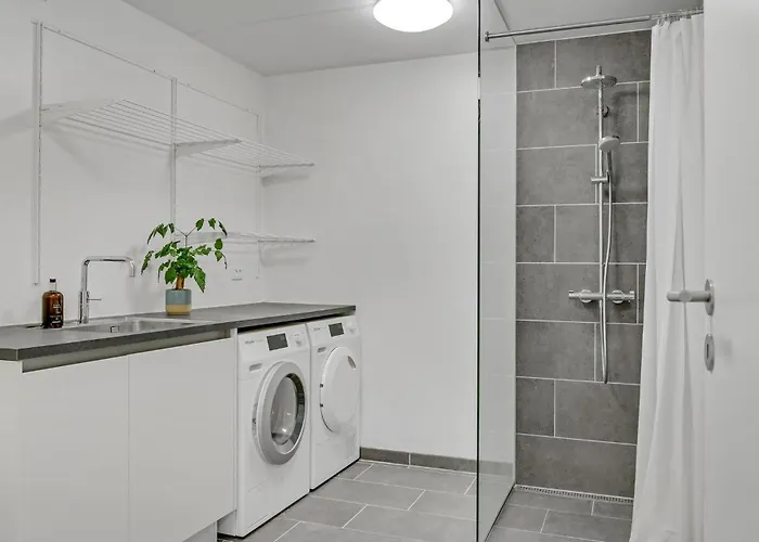 4 Bedroom Cozy In S Holiday home Copenhagen