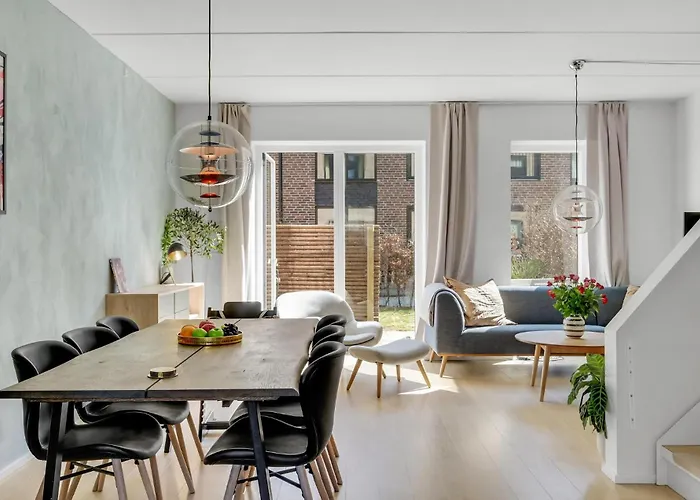 4 Bedroom Cozy In S Feriehus *