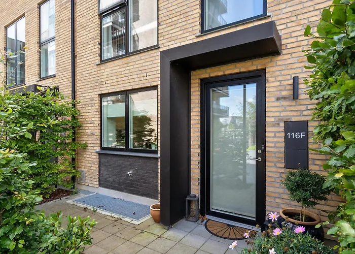 4 Bedroom Cozy In S Feriehus