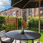 4 Bedroom Cozy In S Kopenhaga